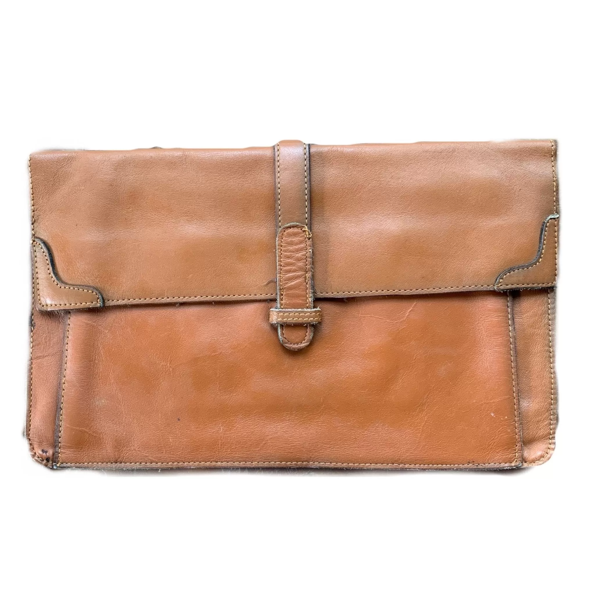 1970s Tan Leather Clutch in a Envelope Style. Perfect Handbag for Fall. Gift for Her. Sustainable Fashion.