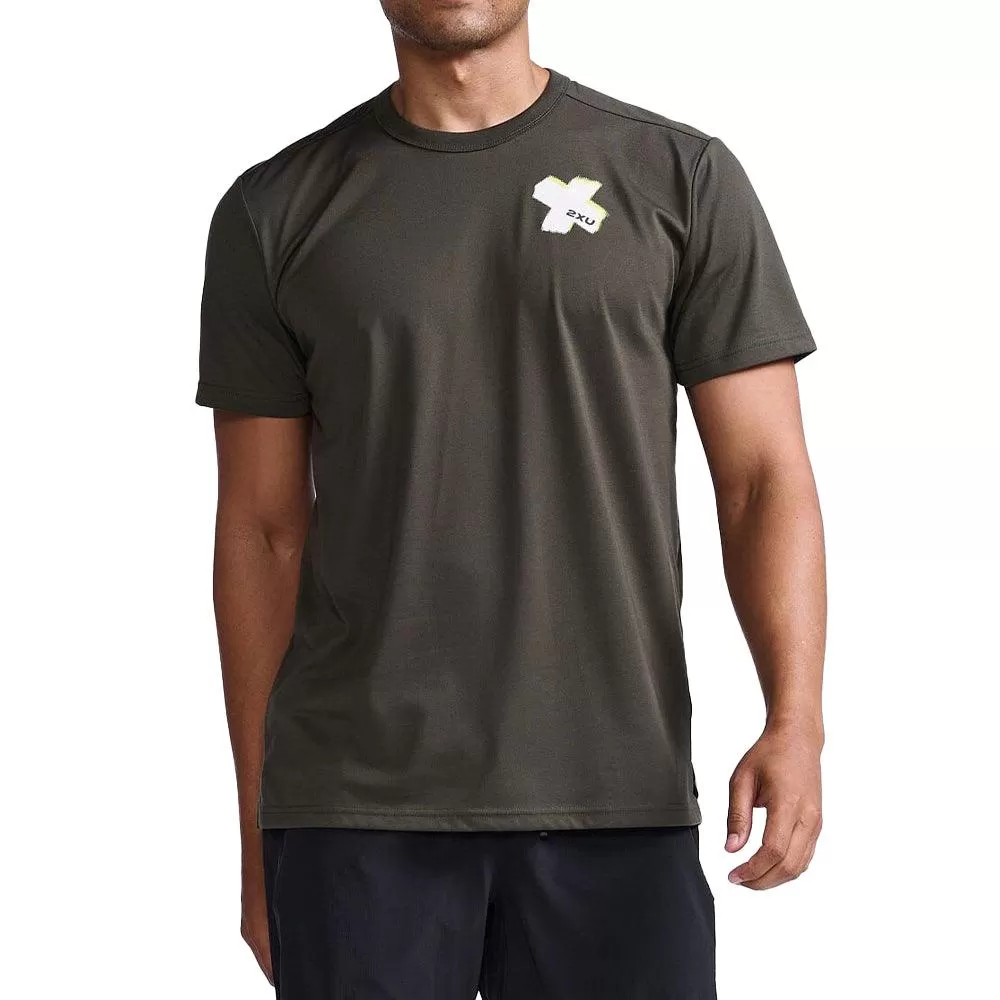 2XU Camiseta Contender Hombre