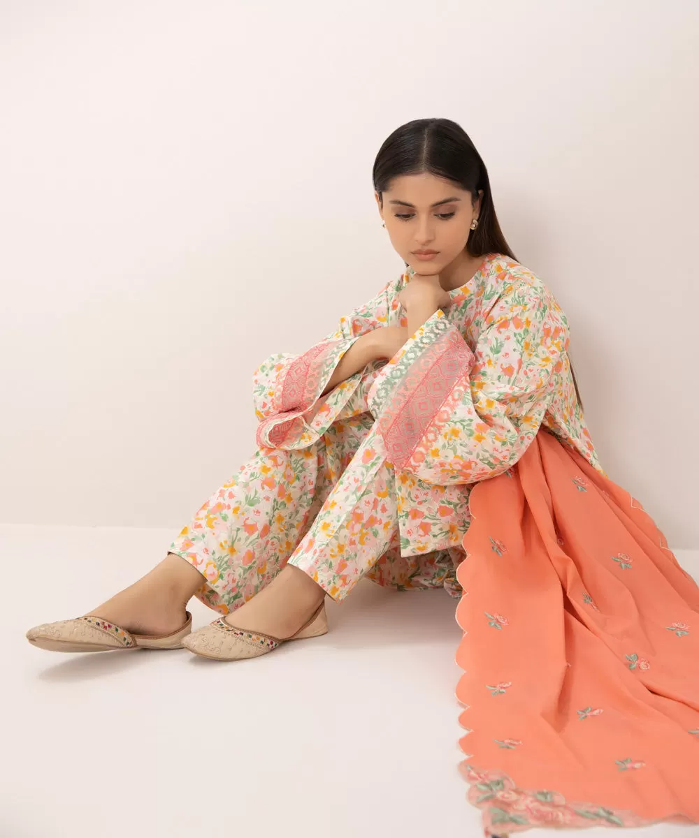 3 Piece - Embroidered Lawn Suit