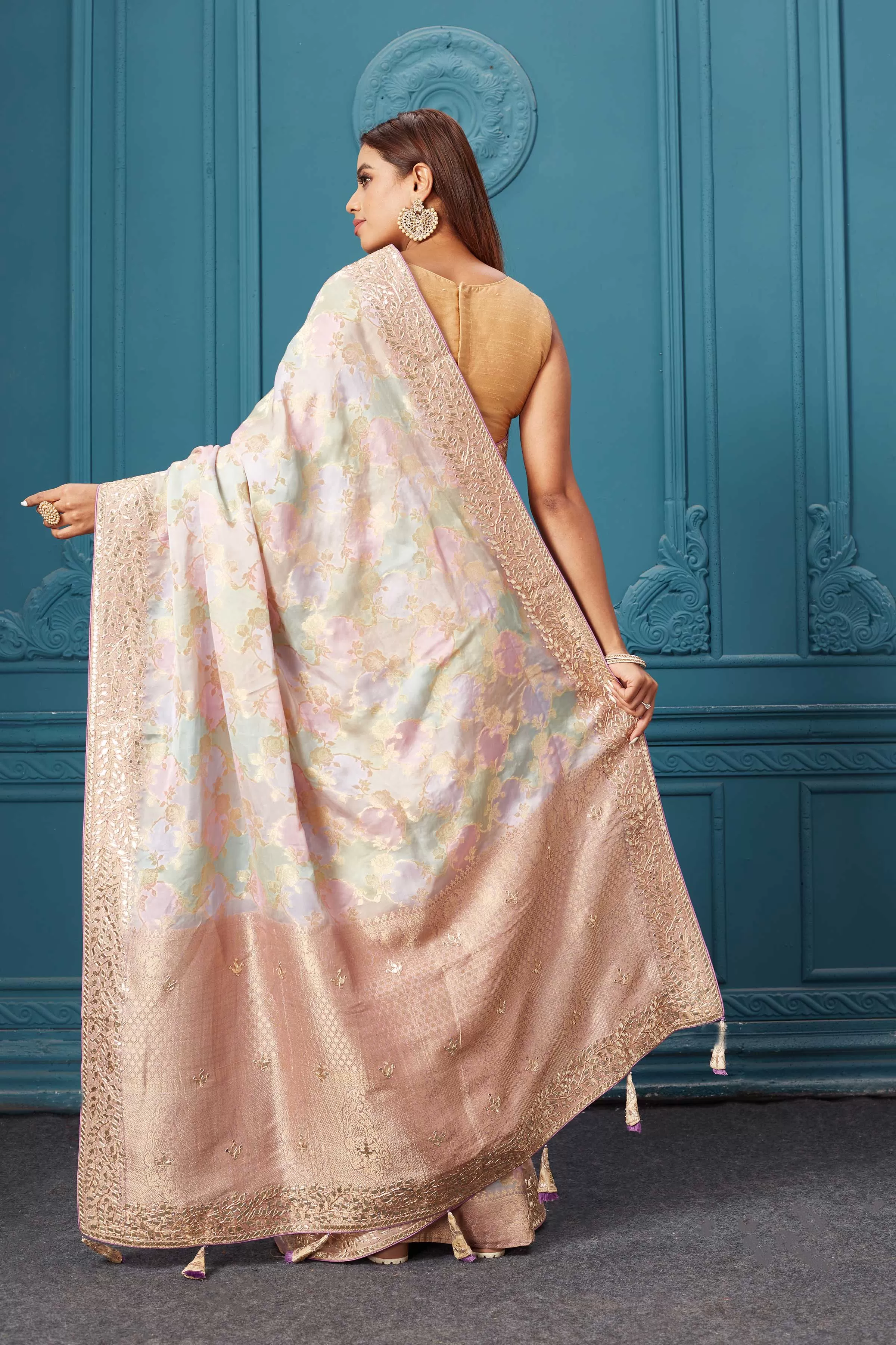 91A070 Lilac Mashru Banarasi Saree with Embroidery