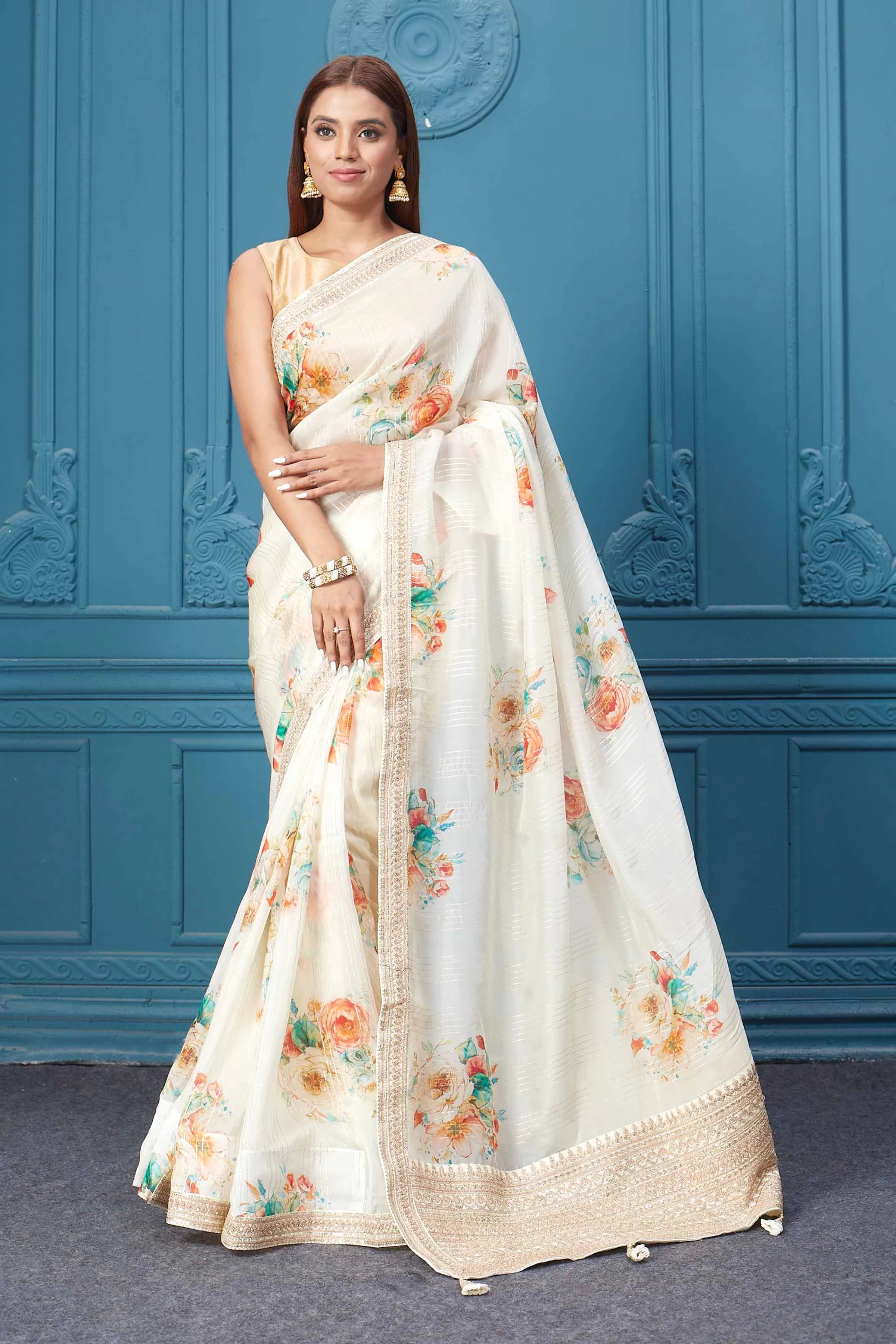 91A110 Off-White Floral Embroidered Georgette Saree with Blouse