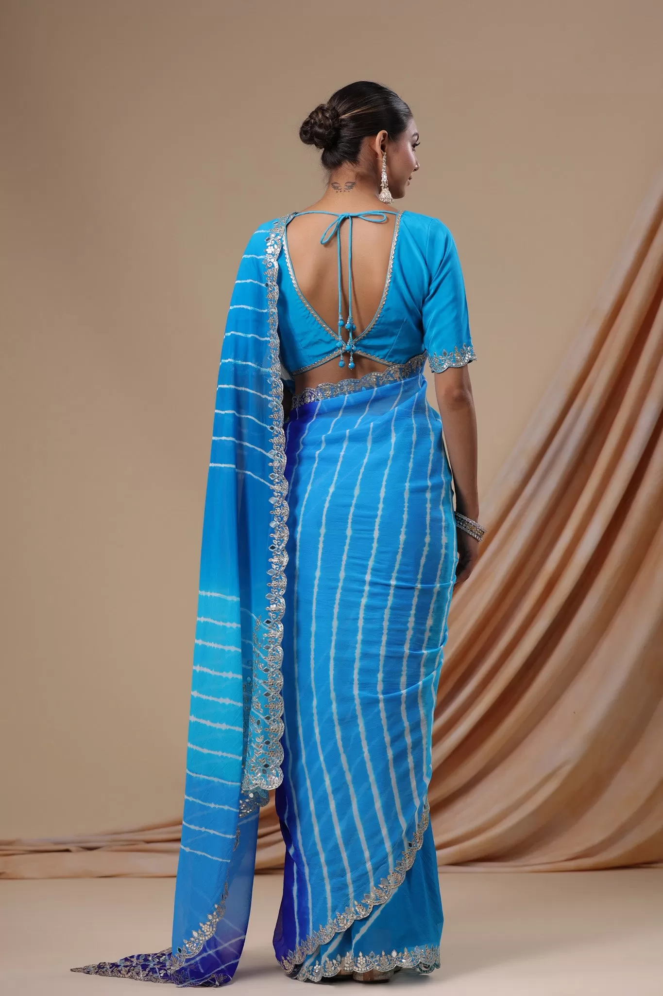 92A066 Ombre Blue Leheriya Crepe Georgette Saree