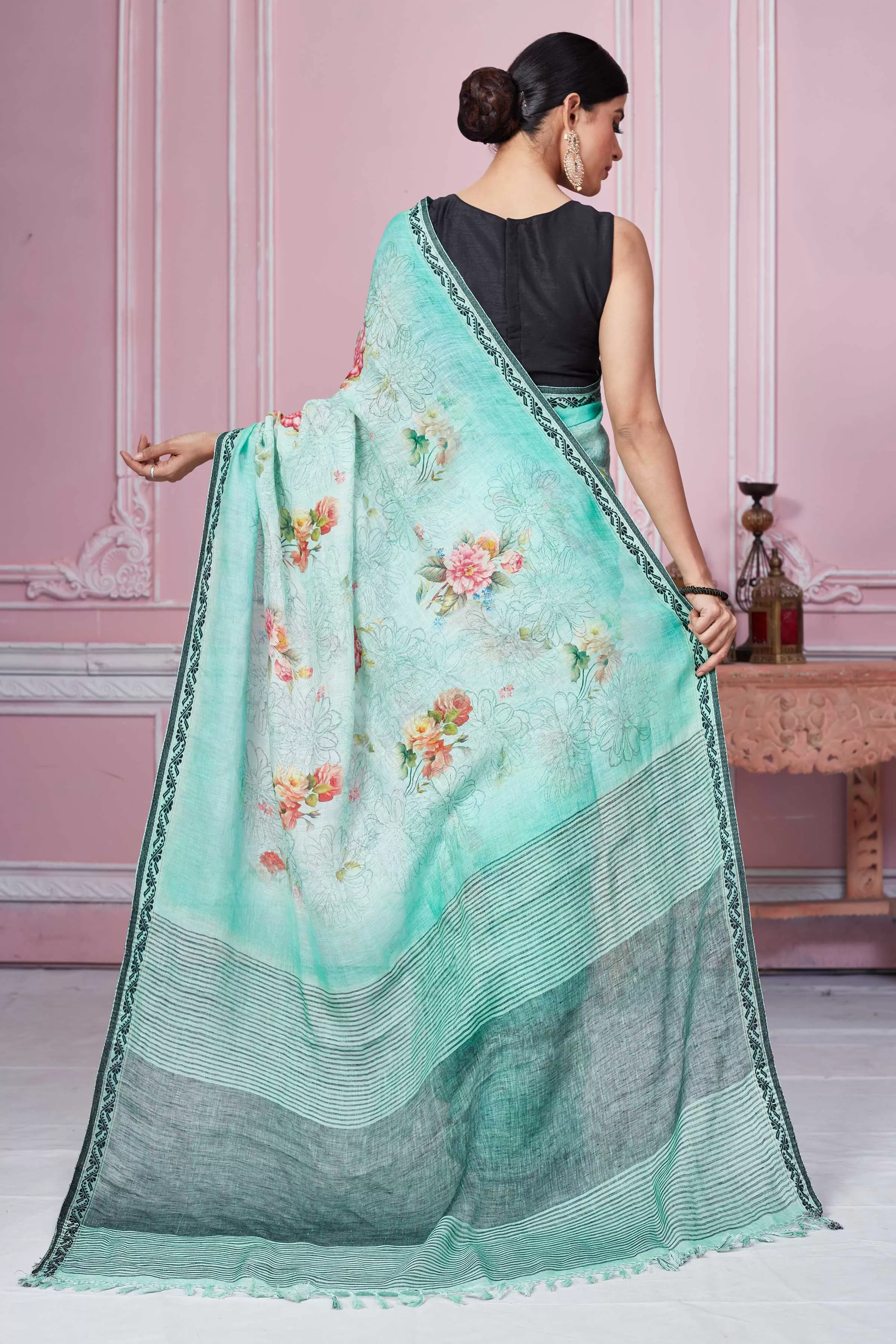 92A282 Pastel Green Floral Linen Sari