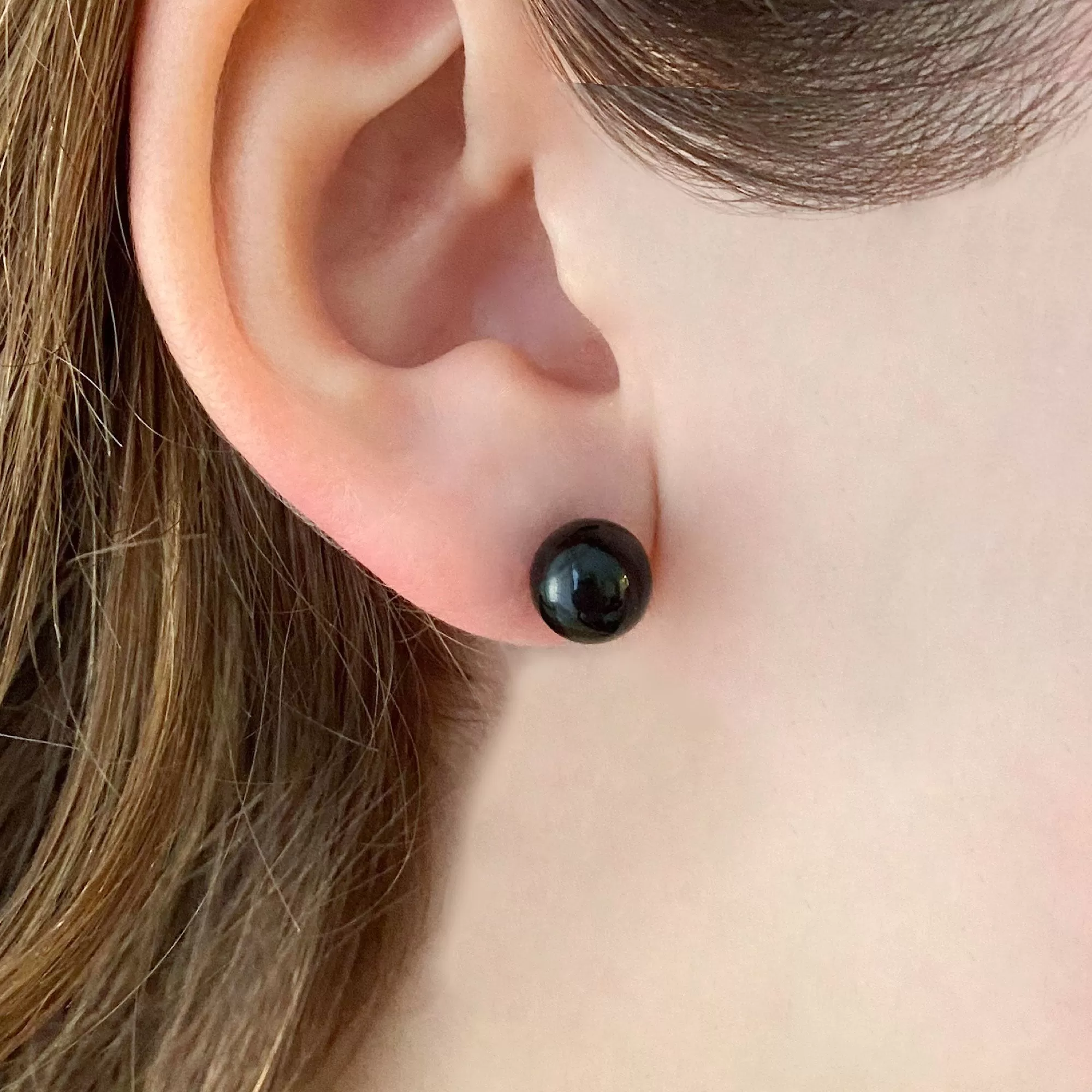 CARLOTTA onyx ball studs