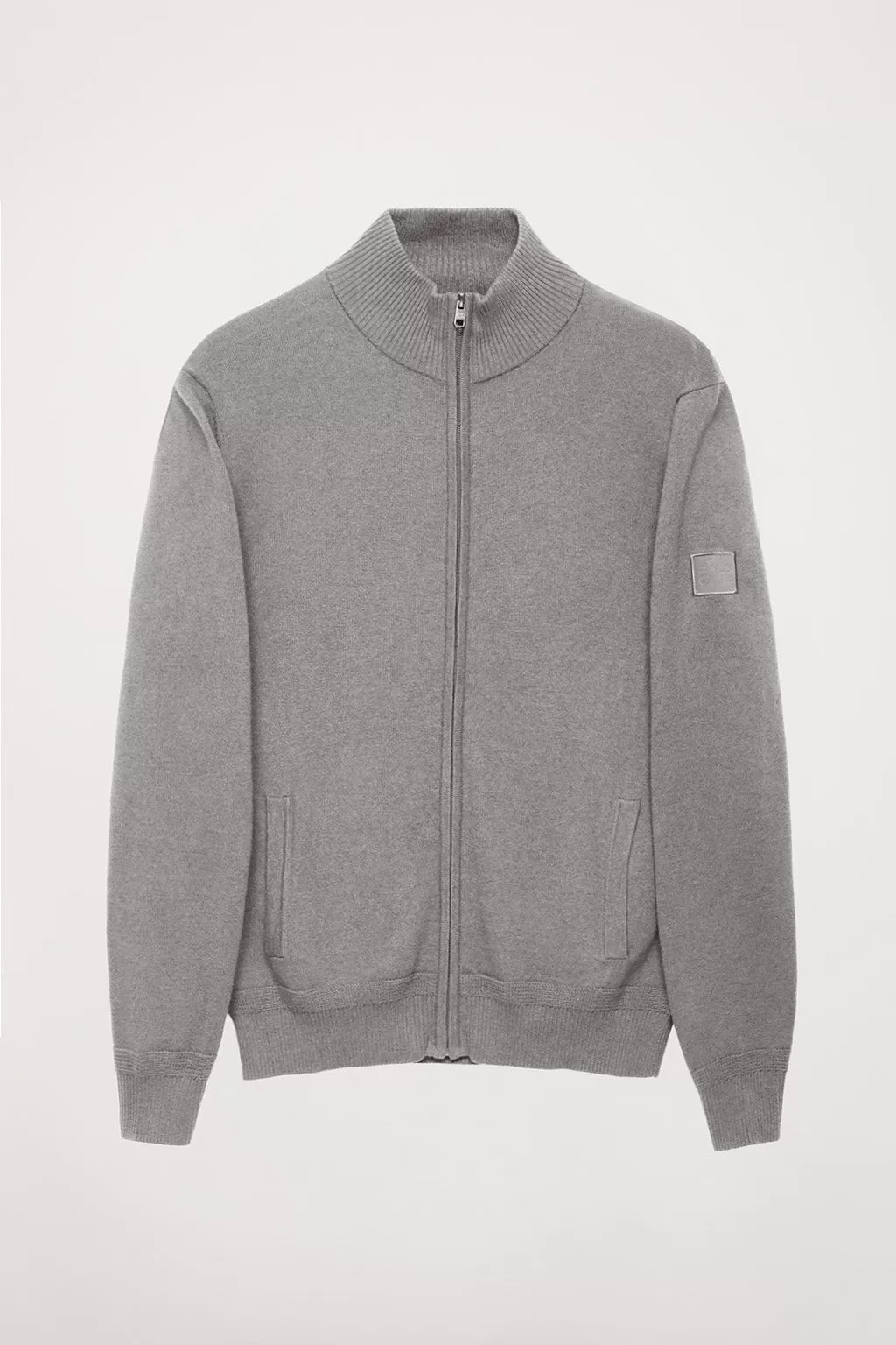 Cárdigan de cashmere gris con cremallera y logo en la manga