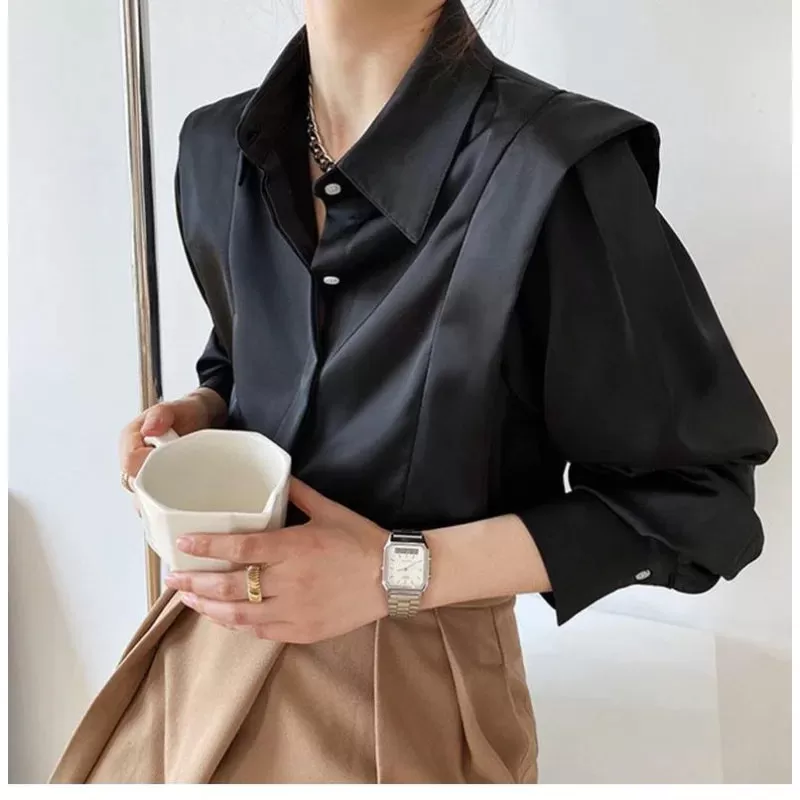 Elegant Blouse With Buttons