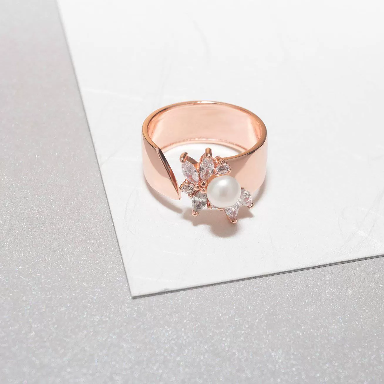 Elegant Freshwater Pearl Ring WR00079