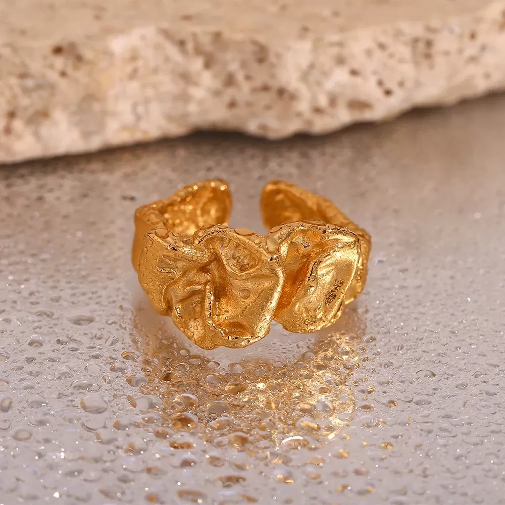 Elegantly Abstract Gold Ring