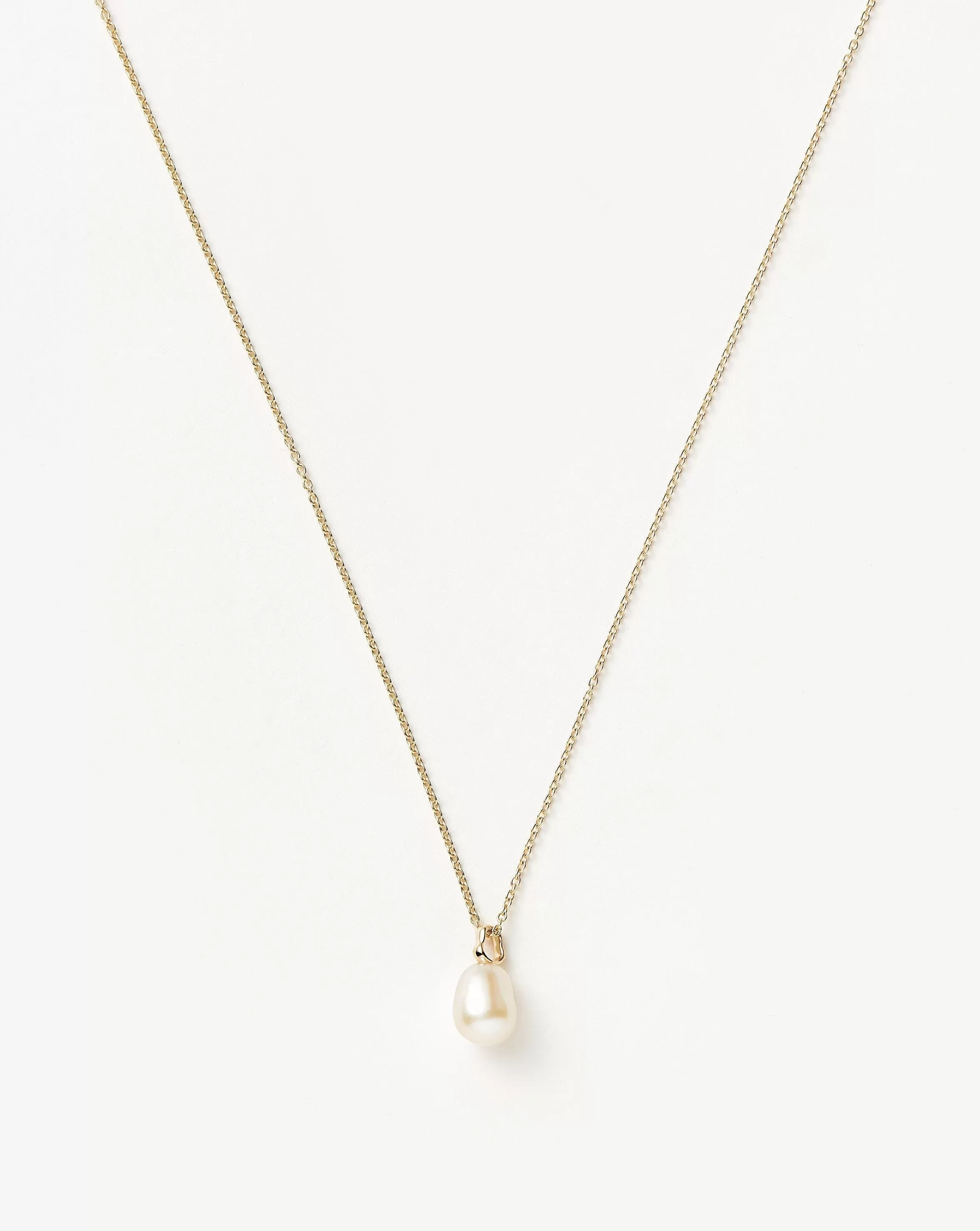 Fine Pearl Pendant Necklace