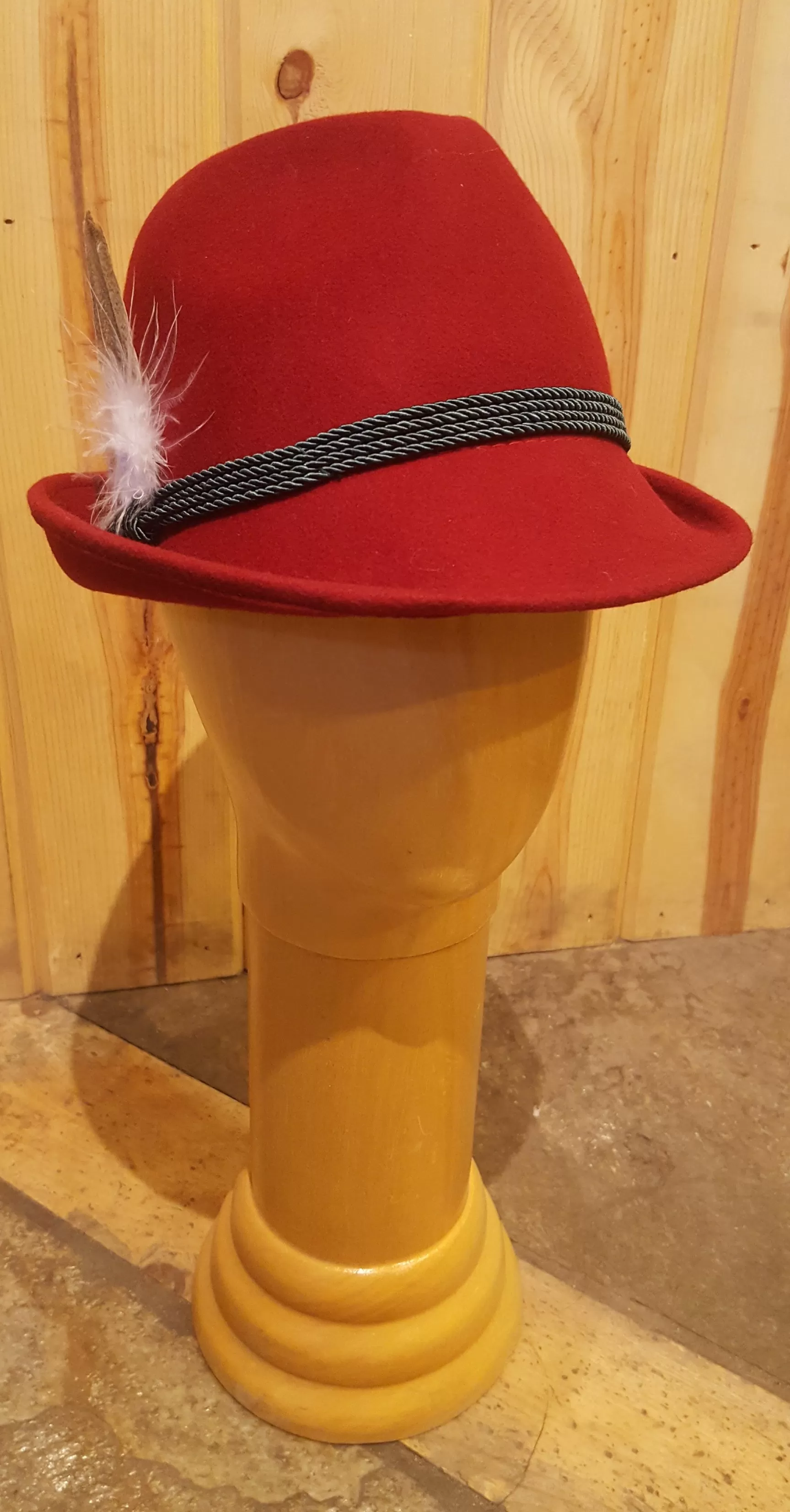 Französin Hat (Fine French Alpine Hat with feather)