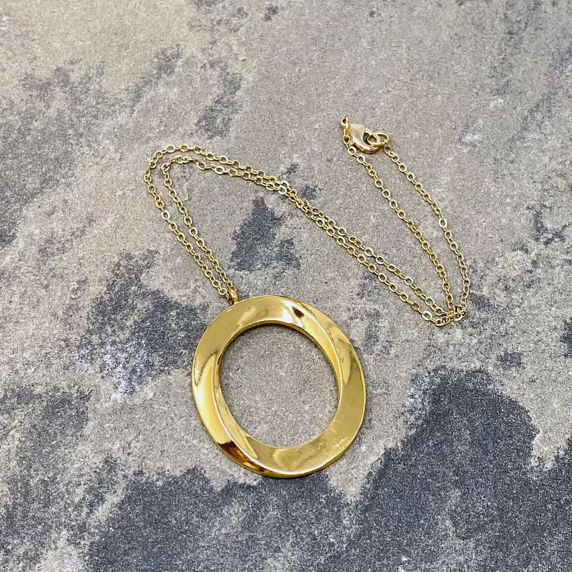 JESSE vintage gold hoop pendant necklace