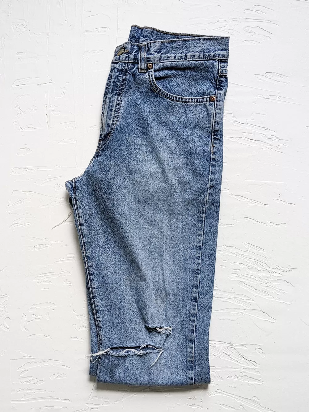 Lucky Brand Light Wash Distressed Jeans