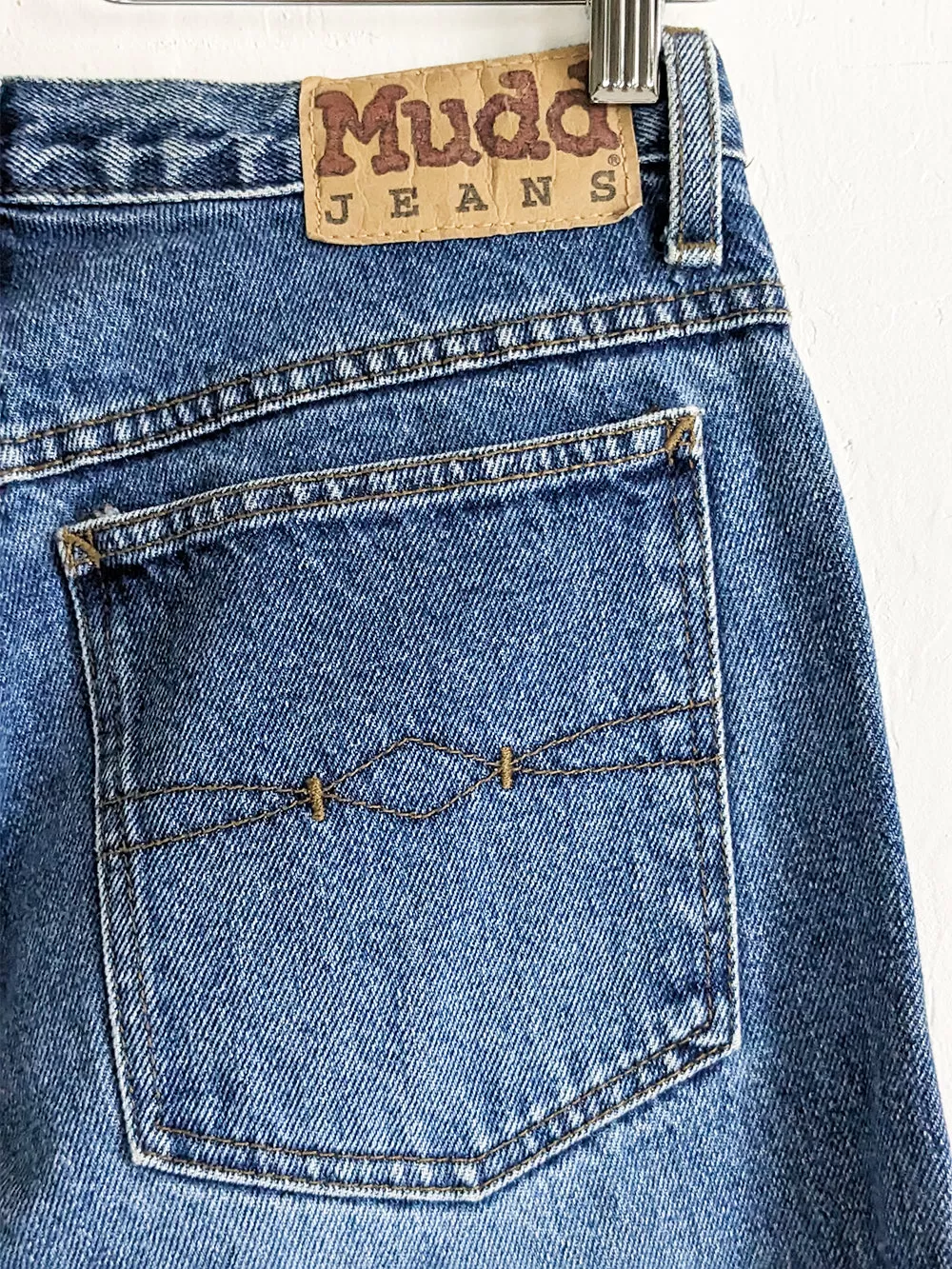 MUDD Raw Edge Cropped Jeans