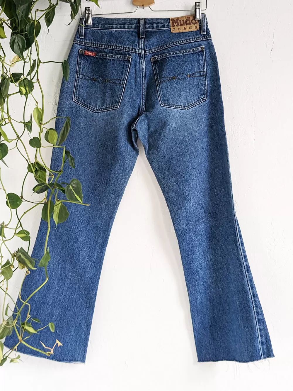 MUDD Raw Edge Cropped Jeans