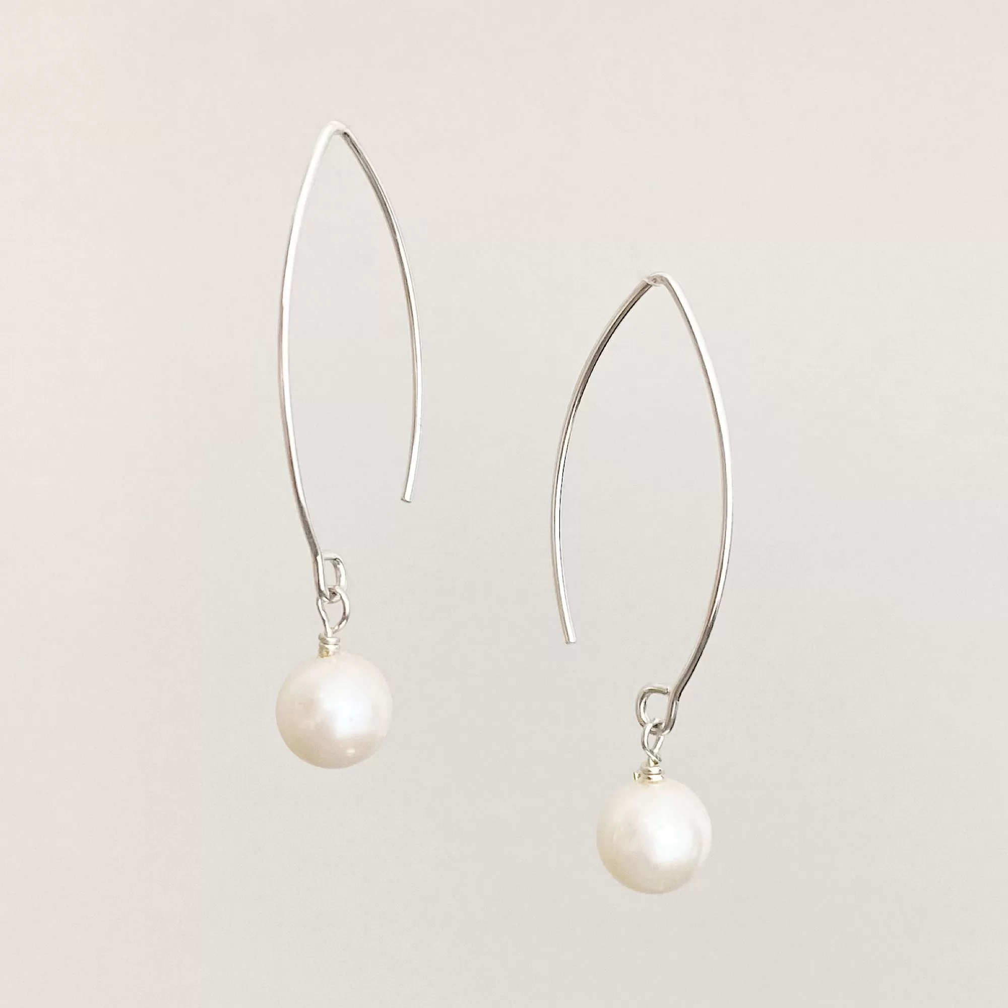 NYAH white freshwater pearl sterling earrings