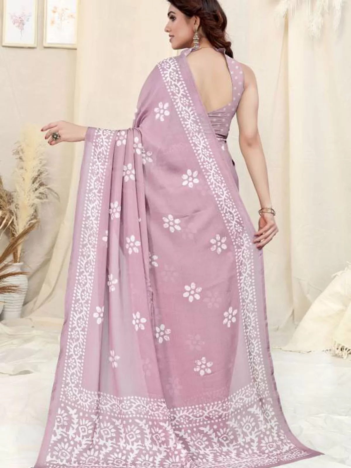 Odette Partywear levender Printed Chinon Chiffon Saree with Unstitched Blouse for Women