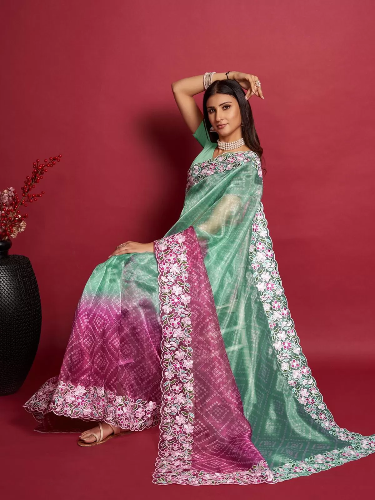 Odette Women Sea Green And Pink Organza Saree With Unstitched Blouse