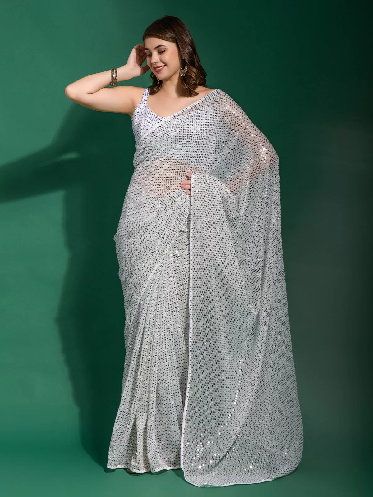 Odette Women White Georgette Saree With Unstitched Blouse