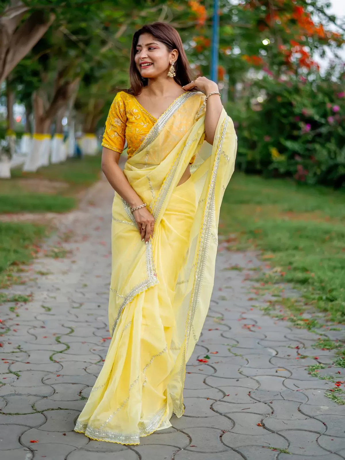 Odette Women Yellow Organza Embroidered Saree With Unstitched Blouse