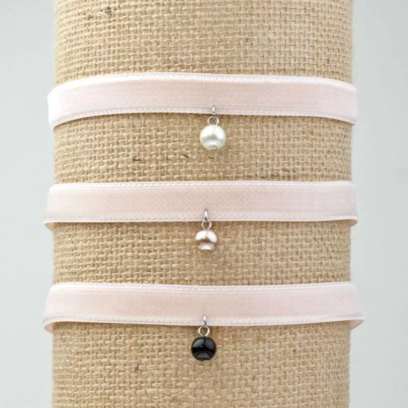 ROXINE pink velvet and pearl choker