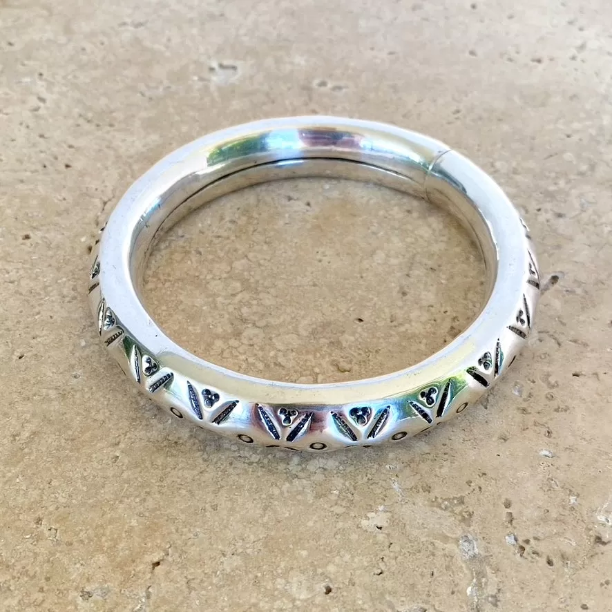 Silver Kutchi Hollow Bangle