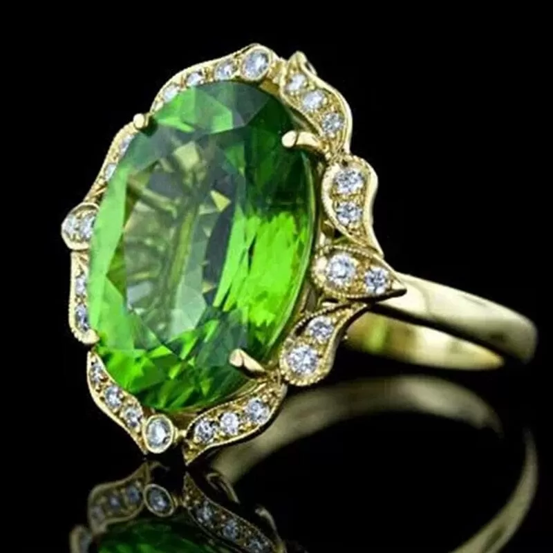 Unique Gorgeous Aesthetic Flower Design Peridot Ring