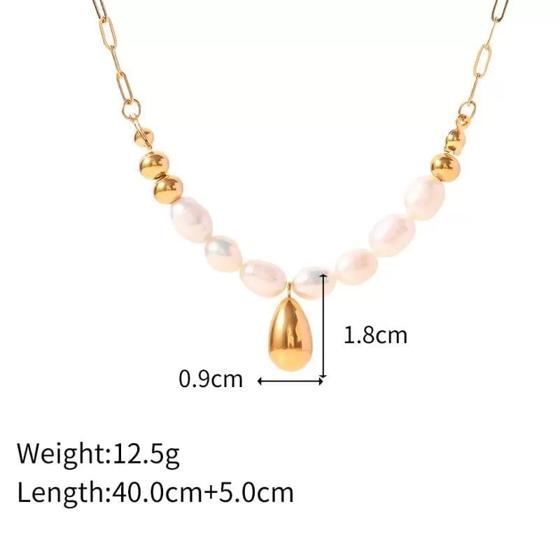 Women's Elegant Pearl Necklace